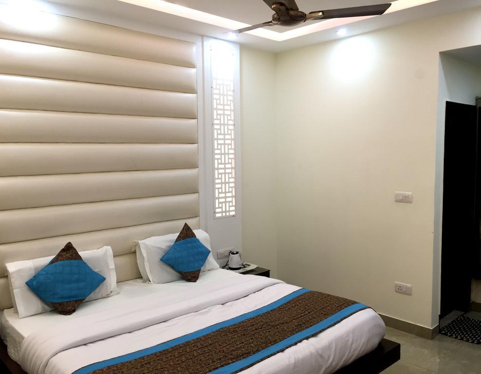 Hotel Vanson Villa - Near Connaught Place Nova Deli Exterior foto